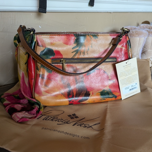 Patricia Nash Spring Collection Shoulder Bag - Picture 3 of 8